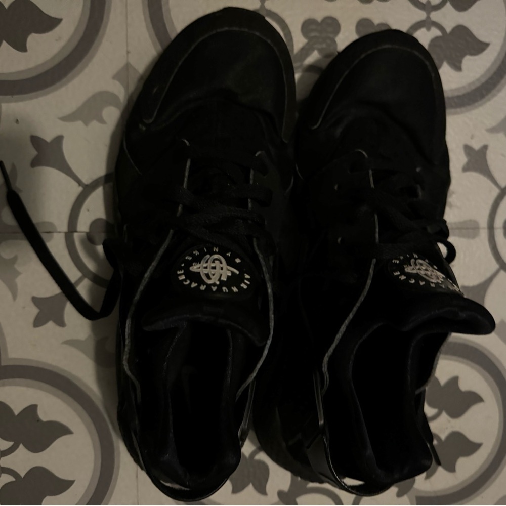 Nike Hurache 10.5 black